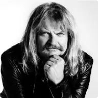 Leslie Mandoki